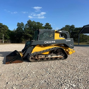 Chargeuse compacte John Deere commerciale avec moteur puissant, hydraulique robuste et excellente polyvalence à vendre - Product Image 5