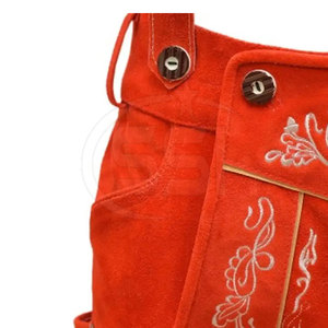 Shorts en cuir décontractés et élégants pour hommes, finition rustique, design alpin traditionnel, cuir écologique, fermeture boutonnée - Product Image 4