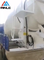 Bétonnière Camion Seau Ciment Mélangeur Camion Réservoir Mélange Seau Mélange Réservoir Châssis Mélangeur