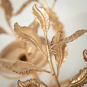 Porte-bougie de Noël artisanal en bois naturel et métal, design moderne et luxueux pour la décoration intérieure de la maison et des restaurants - Product Image 2