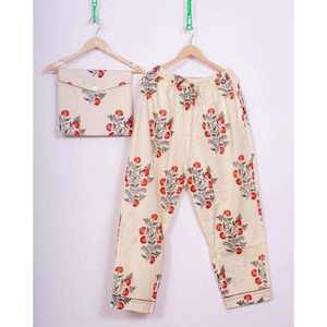 Ensemble de pyjama en satin de coton imprimé à la main pour femmes - Doux, respirant, col rabattu, manches longues, taille élastique, vêtements de nuit d'automne - Product Image 3