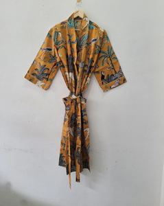 Kimono de Algodón Amarillo Mostaza Hecho a Mano para Mujer con Estampado Tradicional Indio a Bloque, Tema de Selva y Safari, para Verano - Product Image 1