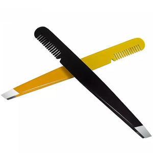 Pince à épiler professionnelle de luxe en acier inoxydable, faite à la main, avec peigne intégré pour extensions de cils et mise en forme des sourcils - Product Image 3