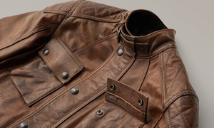 Abrigo de Cuero Marrón Desgastado para Hombre, Estilo Vintage con Cuatro Bolsillos, Hombros Acolchados, Prenda Exterior de Alta Calidad y Diseño Premium - Product Image 4