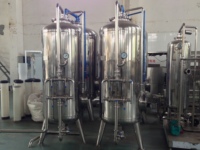 Ligne de production électrique automatique d'eau potable et de boissons avec emballage en sacs motorisés