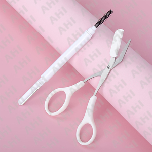 Tijeras de Acero Inoxidable Sólido Rectas y Curvas con Microresorte para Pestañas y Cejas, Nuevo Ingreso - Product Image 2
