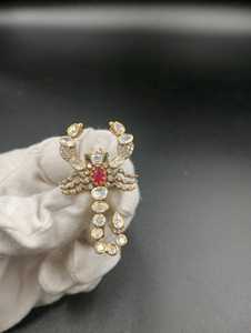 Amaira Jewels - Broche de Plata de Alta Calidad con Diseño de Escorpio, Ojo de Piedra Roja y Baño de Oro, para Mujer y Hombre, Regalo, Joyería, Diseño Hecho a Mano - Product Image 6