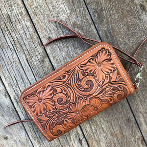 Cartera de Mano para Mujer, Hecha a Mano, con Grabado Floral, de Cuero Genuino Marrón 100%, Impermeable, con Múltiples Ranuras para Tarjetas y Efectivo - Product Image 2