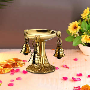 Cloche Diya en laiton fabriquée à la main - Product Image 3