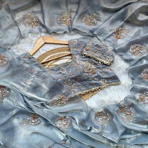 VASTRA COTTAGE Blusa Elegante de Seda Suave con Bordado Completo Butta y Detalles Cosidos, con Cuentas, Encaje y Borlas, Aspecto Lujoso - Product Image 6