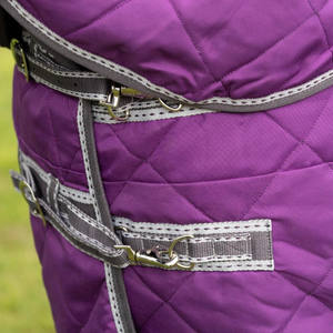 Couverture matelassée pour chevaux, équitation, en fausse fourrure de lapin, rembourrage en fibres de polyester, fabricants INDIA - Product Image 3