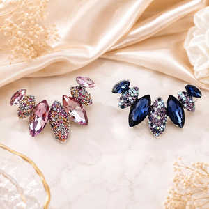 XH Blue Crystal Brooch Rhinestone Alloy <b>Pin</b> Floral Lapel <b>Badge</b> for Coat Cardigan Wedding Gift - Product Image 3