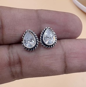 Wholesale Vintage 925 Sterling <b>Silver</b> Pear Cut 8mm CZ <b>Stud</b> Earrings Antique Twisted Rope Border Teardrop Gemstone Earrings - Product Image 2