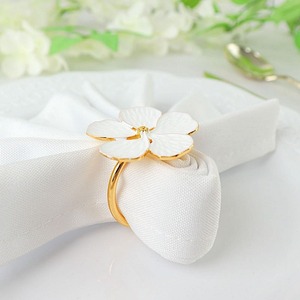 Anillo de Servilleta de Aleación de Zinc con Diseño Floral Blanco, Decoración de Mesa para Bodas y Cenas - Product Image 2