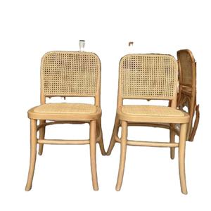 เก้าอี้รับประทานอาหารไม้ดีไซน์ใหม่สวยหรูสำหรับงานอีเว้นท์และงานแต่งงาน แรงบันดาลใจจากงานออกแบบคุณภาพสูงสุด ผลิตในปากีสถาน - Product Image 1