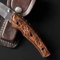 Couteau de poche pliant artisanal en acier Damas, style Viking, avec manche en bois et lame Drop Point, pour activités de plein air (ODM/OEM)