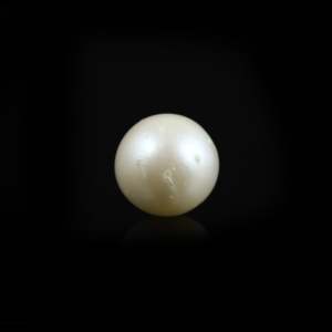 Certified Natural Freshwater Baroque Pearl 9.15 Carat Loose White Pearl Wholesale - Product Image 2