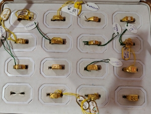 แหวนทองคำแท้ 22k ระดับพรีเมียมสำหรับผู้ชาย เครื่องประดับหรูหราทำมือ ดีไซน์คลาสสิก เหมาะสำหรับสวมใส่ทุกวันและเป็นของขวัญสุดพิเศษ - Product Image 4