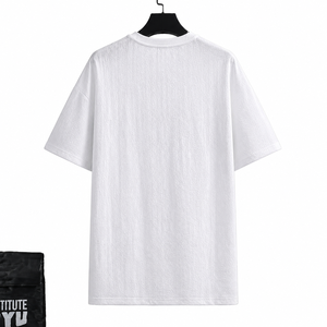 เสื้อยืดผ้าฝ้ายพิมพ์ลายขนาดใหญ่สไตล์โมเดิร์นสำหรับผู้ชาย เนื้อผ้านุ่ม น้ำหนักเบา สวมใส่สบาย เหมาะสำหรับสตรีทแวร์และวันสบายๆ - Product Image 4
