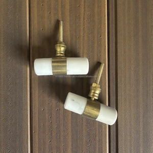 เอจี อีลิเมนท์ส ไวท์ มาร์เบิล มินิมอลลิสต์ คัปตั้งตู้หินอ่อน แต่งดีเทลทองเหลือง |   อุปกรณ์ฮาร์ดแวร์สำหรับห้องครัวและห้องนอน ทนทาน ป้องกันสนิม จำหน่ายจำนวนมาก - Product Image 1