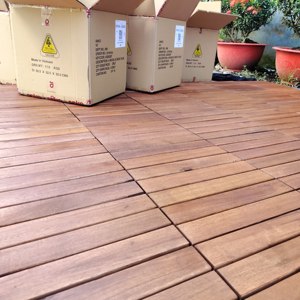 Solid Wood Acacia Decking Tile 300x300mm Modern Interlocking Waterproof Anti-slip for Outdoor/indoor Decoration Balcony Terrace - Product Image 5