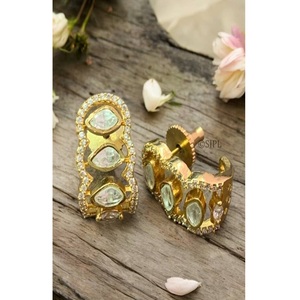 Atractivos Pendientes de Moda con Baño de Oro y Moissanita de Primera Calidad para Mujer, Ideales para Fiestas y Bodas - Product Image 1
