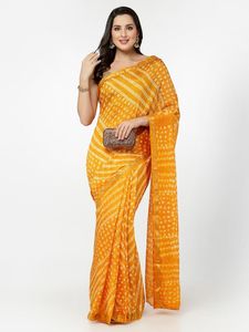 Sari de Seda Hecho a Mano con Arte Bandhani y Trabajo Elaborado, Estilo Tradicional Rajasthani Bandhej, para Bodas y Fiestas Étnicas - Product Image 2