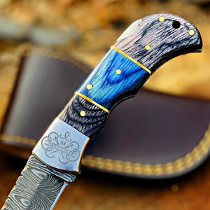 Couteau de poche en acier Damas édition limitée, manche en bois fait main, couteau pliant, cadeau unique et personnalisé - Product Image 4