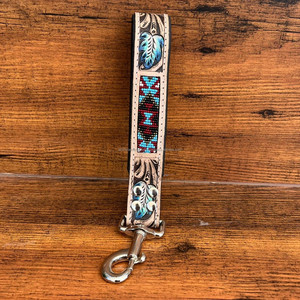 New Luxury Genuine Leather Tangle-free <b>Padded</b> Handle Traffic Lead Retractable Hand Tooled Beaded Dog Leashes with Anti-Slip Hook - Product Image 3