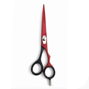 กรรไกรตัดผมเคลือบกระดาษสีดำและสีแดง ขนาด 5.5 นิ้ว ทำจากเหล็กกล้าคาร์บอนสูง สำหรับช่างตัดผม - Product Image 1