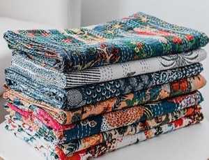 Couvre-lit Kantha en coton doux fait main avec une fine broderie pour une literie élégante à la maison et dans l'hôtellerie - Product Image 2