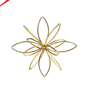 Fancy Simple Flower Design Handmade Metal Sculpture For <b>Decorative</b> Display On <b>Tables</b> <b>Top</b> <b>Decorative</b> Metal Piece - Product Image 1