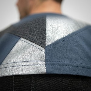 T-shirt pour homme de qualité supérieure avec panneaux géométriques, en coton premium, respirant, tissu doux, manches courtes, col rond, streetwear décontracté - Product Image 3