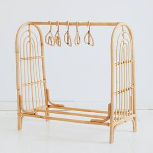 Proveedor de percheros de ratán para tiendas minoristas, perchero de ropa de excelente calidad. - Product Image 6