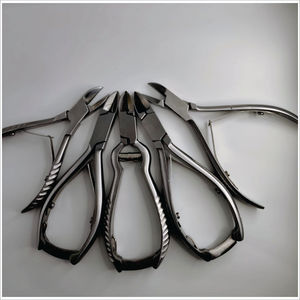 Ciseaux à cuticules extrêmement tranchants en acier inoxydable, coupe-ongles, pince à cuticules pour pédicure et manucure - Product Image 3