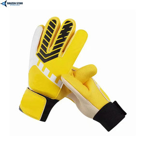 Premium Latex Goalkeeper Gloves Strong Grip Breathable Soccer Goalie Gloves <b>Custom</b> <b>Logo</b> - Product Image 2