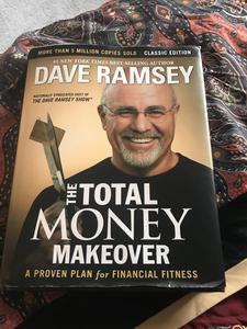 Total Money Makeover de Dave Ramsey, guía de libertad financiera en formato de bolsillo - Product Image 2