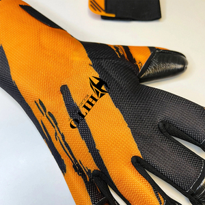 Gants de gardien de but de football personnalisés noir et orange avec latex allemand de 4 mm, coupe négative, néoprène sublimé - Product Image 5