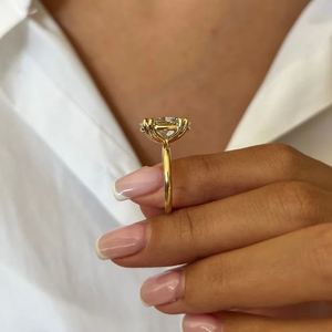 Anillo de Compromiso Solitario con Diamante Cultivado en Laboratorio de Corte Ovalado de 4 Quilates, Joyería de Boda Chapada en Oro con Gema de Lujo para Novia, Regalo para Ella - Product Image 6