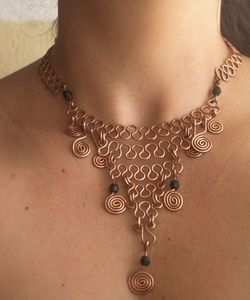 Elegante Collar de Cobre Diseñado para Mujeres, Uso Diario, Fiestas y Accesorios de Moda - Product Image 3