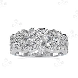 Anillo de Oro Sólido de 14k con Diamantes Cultivados en Laboratorio, Diseño de Punta Ancha para Mujer, Anillo de Compromiso y Boda Clásico con Certificación IGI - Product Image 1