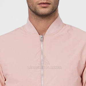 แจ็คเก็ตบอมเบอร์ดีไซน์ใหม่ทันสมัย ขายดี ใส่สบาย อุ่นสบาย เหมาะสำหรับผู้ชาย - Product Image 4