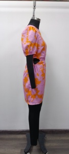 Robe courte à manches bouffantes à imprimé floral, col rond, coupe évasée, robe d'été décontractée en polyester tissé - Product Image 3