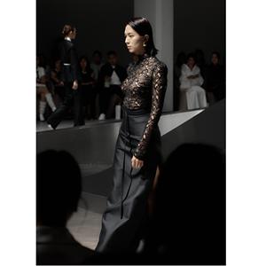 Jupe de haute couture, support ODM, EVELISSE A-LINE LONG SKIRT, Fournisseur ODM Vietnamien pour femmes, Jupes toutes saisons blanches et noires - Product Image 5