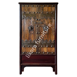 Armario de Lujo Hecho a Mano con Madera Sólida de 2 Puertas, Armario Rústico de Roble Reciclado con Tachuelas de Latón Antiguo - Product Image 5