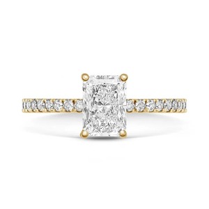Anillo de Compromiso Solitario de Oro Amarillo de 14K con Diamante Cultivado en Laboratorio de Corte Radiante de 1.10 Quilates y Pavé, Anillo Nupcial - Product Image 1
