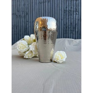 Adorable Florero de Metal de Aluminio Martillado Moderno, Urna Alta Texturizada Hecha a Mano para Decoración del Hogar - Product Image 5