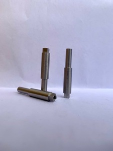 Pièces industrielles en acier inoxydable SUS303 usinées avec précision par CNC, de forme cylindrique, à passage unique, fournisseur OEM Vietnam - Product Image 1