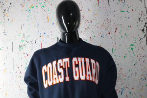 Sudadera CoastGuard con cuello redondo, azul marino, corte regular, unisex, de algodón, informal, con estampado de letras y logotipo frontal CLUSH SPORTS - Product Image 3