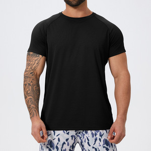 T-shirt pour homme, noir uni, manches courtes, col rond, coupe ajustée, séchage rapide, style sportif, 100% polyester - Product Image 4
